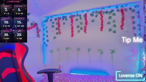 Daphne online show from 4, 2, 2025