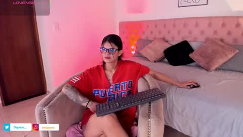 Daphne online show from 11, 11, 2025