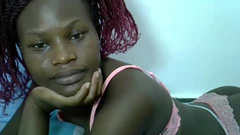 ESTHER online show from 5, 3, 2025