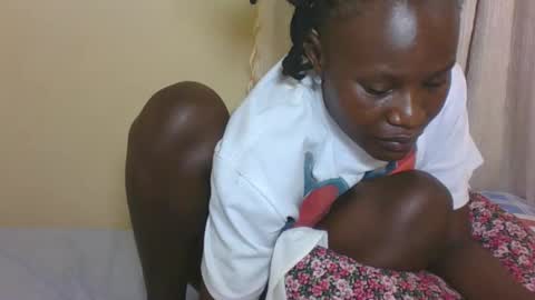 ESTHER online show from 11, 9, 2025