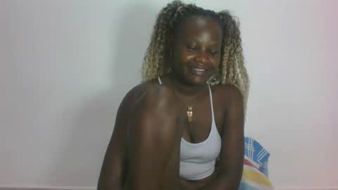 Snapshot of darberry21 chatting on 28, 7, 2026 ESTHER online show from 28, 7, 2026