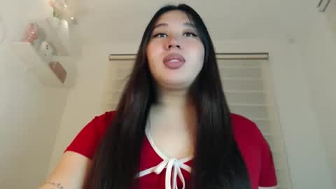 Snapshot of darcy_world chatting on 7, 5, 2026 DARCY online show from 7, 5, 2026