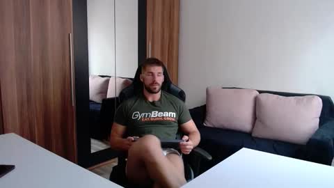 darius_94 online show from 21, 9, 2025