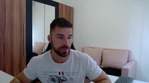 darius_94 online show from 30, 10, 2025