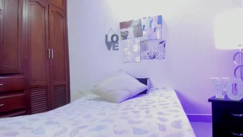 dark_angell77 online show from 17, 10, 2025