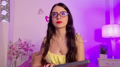 dark_angell77 online show from 8, 4, 2026