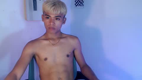 Snapshot of dark_babe chatting on 3, 8, 2026 dark_babe online show from 3, 8, 2026
