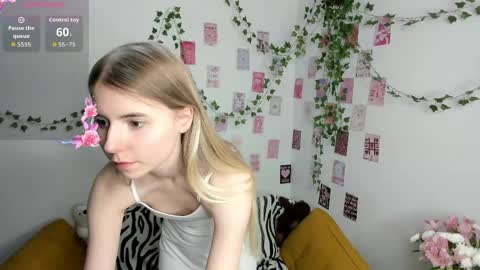 Snapshot of dark_ester chatting on 10, 6, 2026 Ester online show from 10, 6, 2026