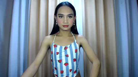 Snapshot of dark_hurohuro19 chatting on 25, 6, 2026 LIANNA online show from 25, 6, 2026