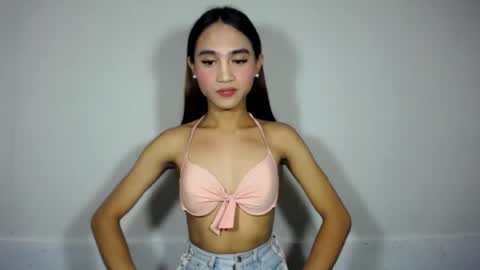 Snapshot of dark_hurohuro19 chatting on 25, 7, 2026 LIANNA online show from 25, 7, 2026