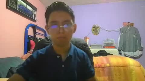 Snapshot of darknex_ chatting on 1, 6, 2026 Jose Ian online show from 1, 6, 2026