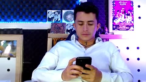 DARKO0717 online show from 31, 1, 2025