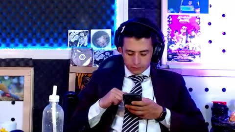 DARKO0717 online show from 4, 3, 2025