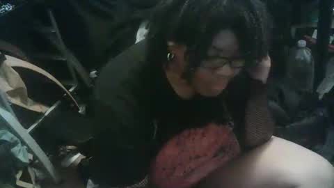 Snapshot of darksundaze chatting on 4, 6, 2026 DarkSundaze online show from 4, 6, 2026