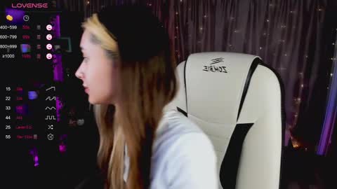 Snapshot of darlabelle chatting on 27, 2, 2025 Belle online show from 27, 2, 2025