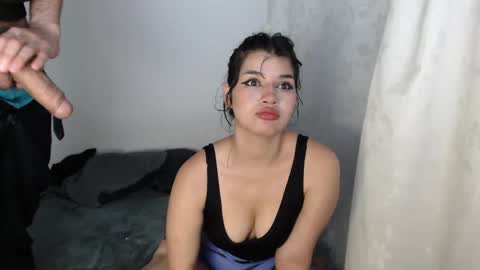 Snapshot of darling_and_dante chatting on 6, 3, 2025 darling_and_dante online show from 6, 3, 2025