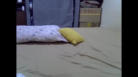 Snapshot of darling_ella chatting on 15, 10, 2025 darling_ella online show from 15, 10, 2025