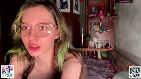 Snapshot of darlingdarinka chatting on 18, 7, 2026 D online show from 18, 7, 2026