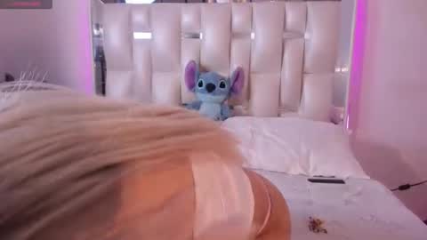 darlyn_tenderhot__ online show from 1, 3, 2026