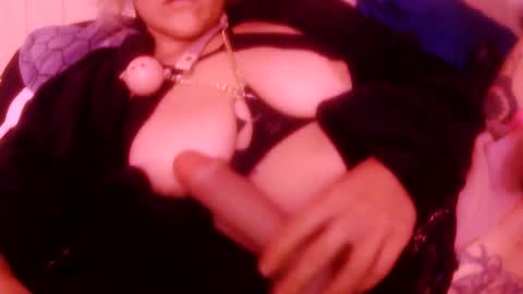 Snapshot of darnette_daisy chatting on 24, 4, 2026 darnette_daisy online show from 24, 4, 2026