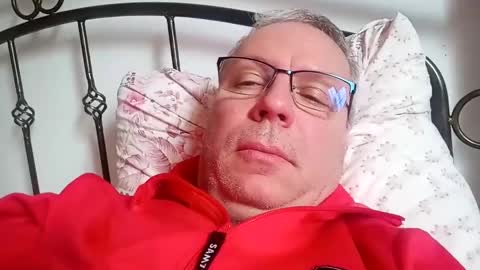 Snapshot of dasteroff chatting on 2, 2, 2025 dasteroff online show from 2, 2, 2025