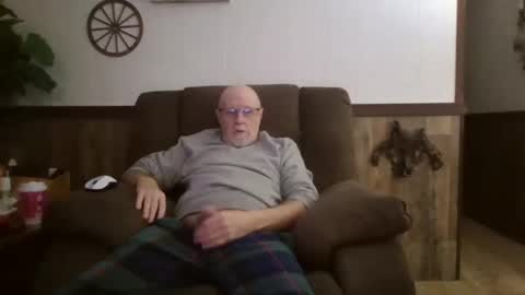 Snapshot of dave571960 chatting on 5, 1, 2025 dave571960 online show from 5, 1, 2025