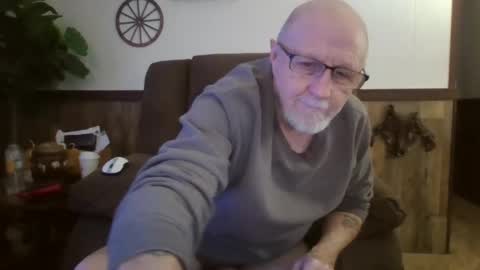 Snapshot of dave571960 chatting on 6, 2, 2025 dave571960 online show from 6, 2, 2025