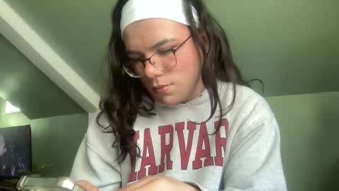 Snapshot of daveydollxoxo chatting on 7, 10, 2025 daveydollxoxo online show from 7, 10, 2025