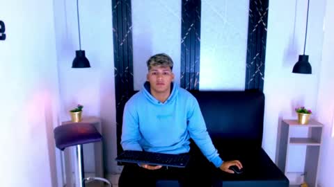 david colins  online show from 30, 3, 2026