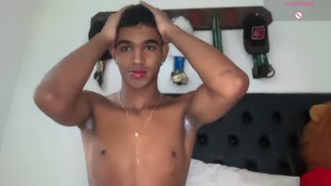 Snapshot of david_hot44 chatting on 1, 8, 2026 david_hot44 online show from 1, 8, 2026