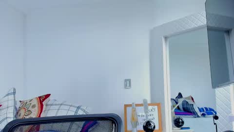 Hey im David that loves to explore and speak their fantasies. Very open talktative and nice. Feel free to chat with me online show from 17, 9, 2025