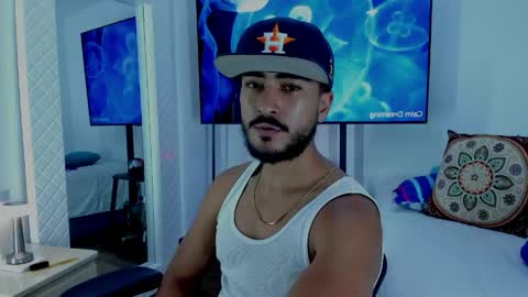 Hey im David that loves to explore and speak their fantasies. Very open talktative and nice. Feel free to chat with me online show from 14, 4, 2026