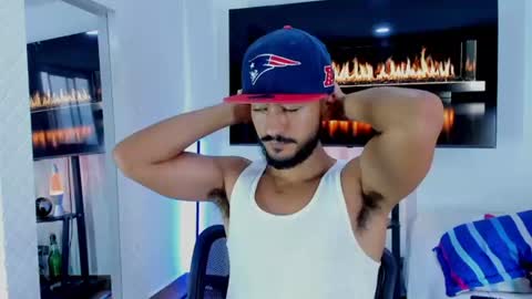 Snapshot of david_johnson372 chatting on 19, 7, 2026 Hey im David that loves to explore and speak their fantasies. Very open talktative and nice. Feel free to chat with me online show from 19, 7, 2026