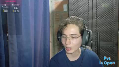 Snapshot of david_programmer chatting on 4, 8, 2026 ProgrammerBoy online show from 4, 8, 2026
