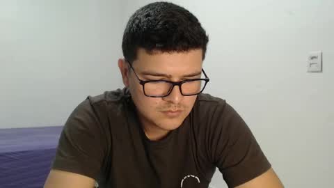 Snapshot of david_smit_ chatting on 2, 5, 2026 david smit online show from 2, 5, 2026