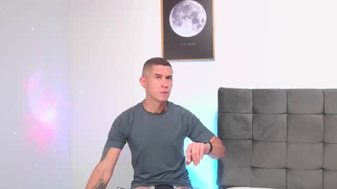 Snapshot of david_stark_1 chatting on 2, 2, 2025 -- David Stark -- online show from 2, 2, 2025