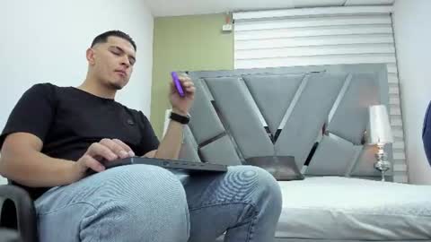 Snapshot of david_victoriaa chatting on 17, 7, 2026 david_victoriaa online show from 17, 7, 2026
