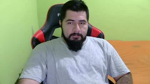 Snapshot of daviddelz chatting on 2, 1, 2025 David online show from 2, 1, 2025