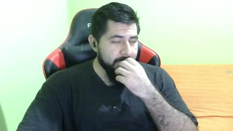 Snapshot of daviddelz chatting on 19, 2, 2025 David online show from 19, 2, 2025