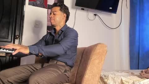 Snapshot of davide_daniels chatting on 19, 4, 2026 Davide online show from 19, 4, 2026