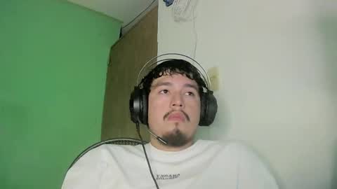 Snapshot of davidlasecuela chatting on 20, 2, 2026 DavidSkinny online show from 20, 2, 2026