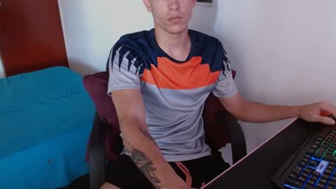 davidsalazar33 online show from 7, 1, 2025