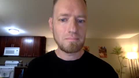 Snapshot of davidwilcox1982 chatting on 14, 10, 2025 Dave online show from 14, 10, 2025