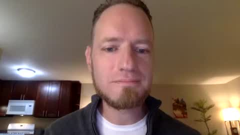 Snapshot of davidwilcox1982 chatting on 27, 10, 2025 Dave online show from 27, 10, 2025