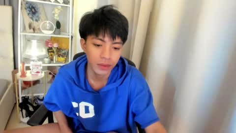 Snapshot of davincihugecock chatting on 6, 6, 2026 daniel online show from 6, 6, 2026