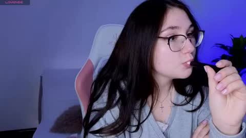 dawnaviles online show from 27, 4, 2026