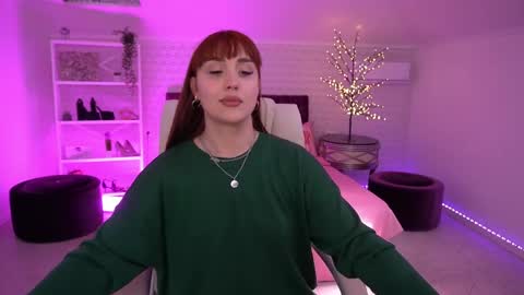 Snapshot of dawngwin chatting on 4, 5, 2026 DawnGwin Sasha online show from 4, 5, 2026