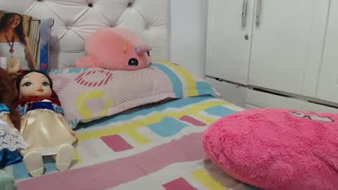 instagram  catherin dayana reina online show from 11, 12, 2024