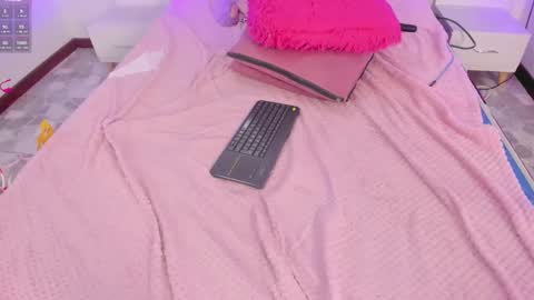 DAYRA ANGELS online show from 7, 2, 2025