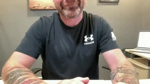 Snapshot of daytonhotwife chatting on 30, 7, 2026 bidl44256 online show from 30, 7, 2026